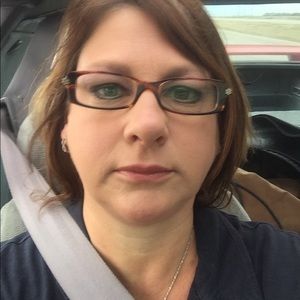 Meet your Posher, Carrie